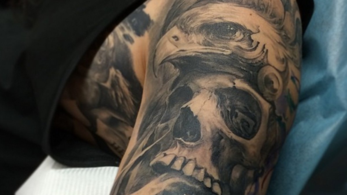 Även dödskallar är ett motiv Andy vill se mer av. På bilden: dödskalle tatuerad av Carlos Torres.